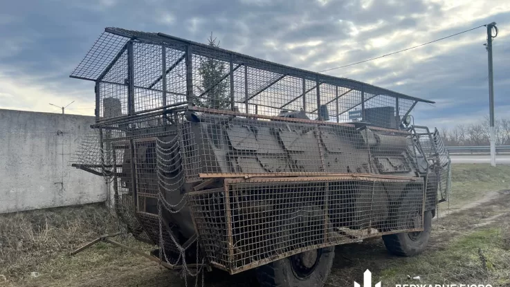 На Сумщині засудили дезертира, який викрав БТР та поїхав додому