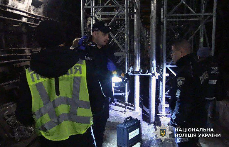 Правоохоронці розслідують обставини руйнування тунелю в столичному метро / Фото: Київська міська прокуратура