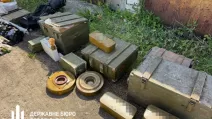 ДБР та СБУ виявили у Харкові арсенал з боєприпасами / Фото: ДБР