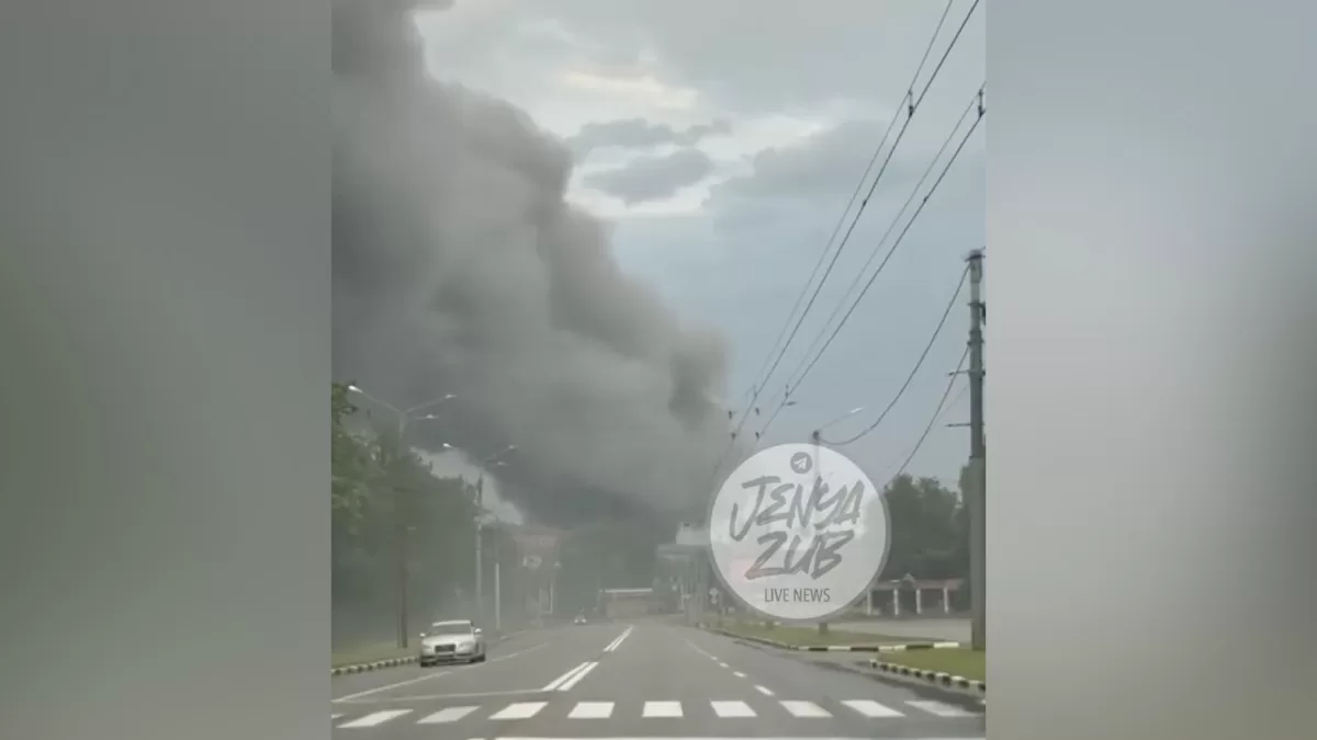 Fire in Kharkiv after a strike on an inactive enterprise / Video screenshot