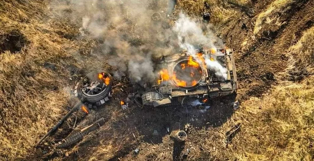 Уничтожен российский танк / Фото: Генеральный штаб ВСУ
