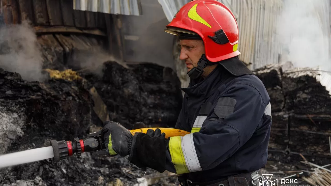 Rescuers at the site of the Russian strike in Vinnytsia / Photo: State Emergency Service