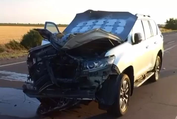 Поврежденный автомобиль раввина в Херсоне / Скриншот