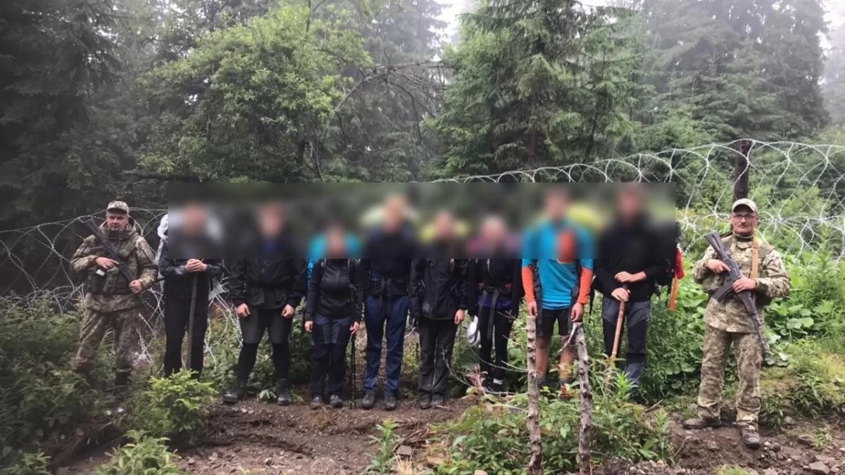 Восемь граждан Чехии незаконно попали в Украину / Фото ГПСУ