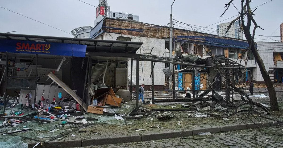 Пошкоджений магазин у Києві / Фото: Соцмережі