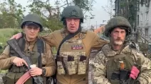 Євген Пригожин з бійцями "ПВК Вагнер" / Кадр з відео
