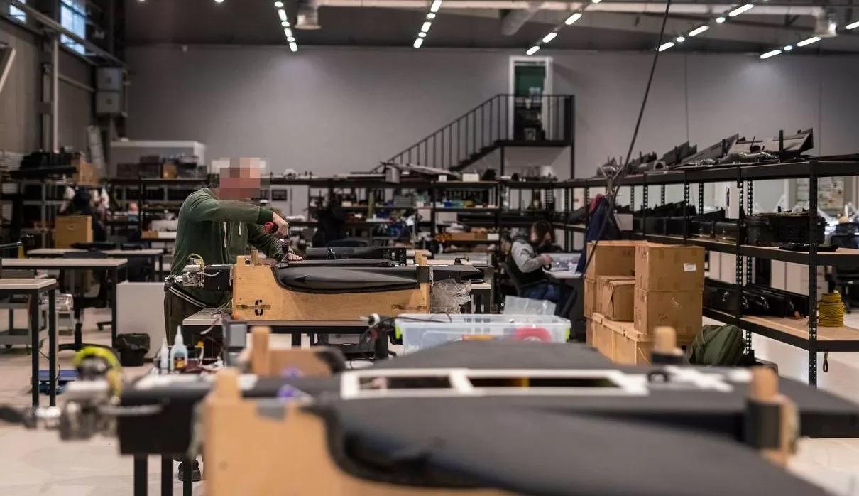 Production of long-range drones at the facilities of one of the Ukrainian companies / Photo: Office of the President