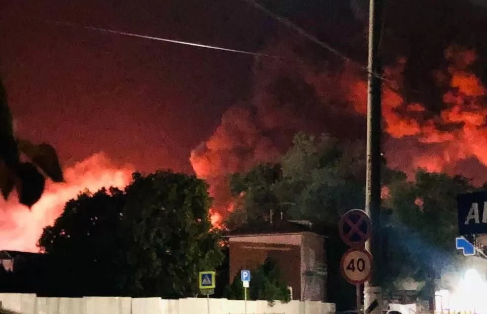 Пожар на железной дороге в Сальске / Фото: Соцсети