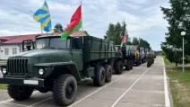 Военные грузовики, выделенные для сбора урожая / Фото: Минобороны Беларуси