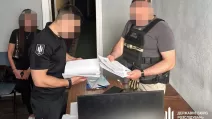 Оголошення підозри правоохоронцю у Харкові / Фото: ДБР
