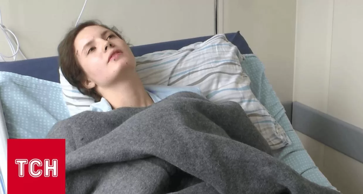 Veronika, who fell from the ninth floor during the attack on Kyiv and survived / Frame from video