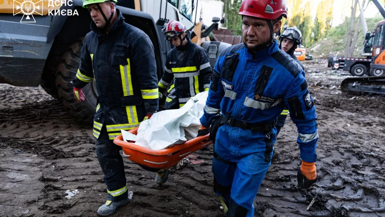 The number of deaths from the Russian attack on Kyiv on July 31 increased to 26 people / Photo: State Emergency Service