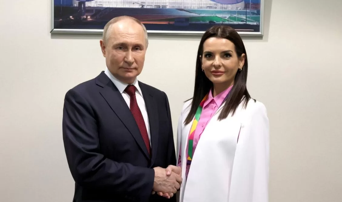 Глава РФ Владимир Путин и башкан Гагаузии Евгения Гуцул / Фото с сайта кремля