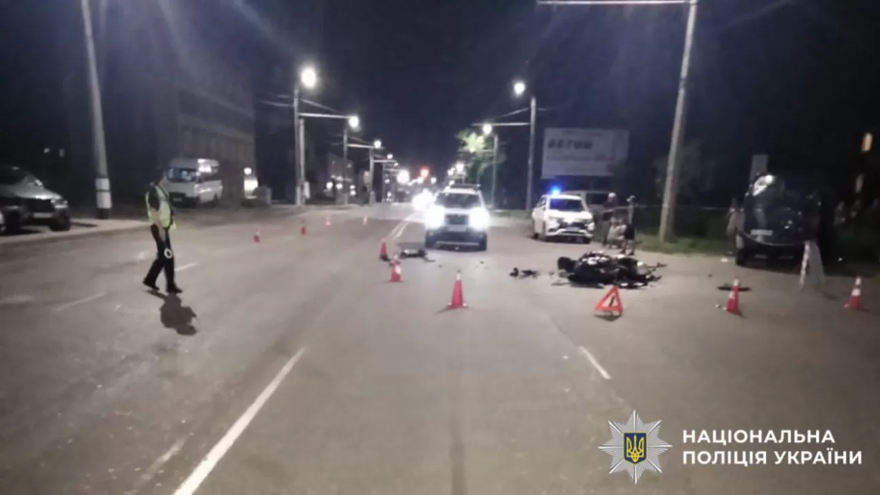 Место столкновения мото и микроавтобус в Белой Церкви / Фото: Полиция Киевщины