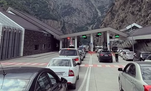 Грузинский КПП "Дариале" / Фото: facebook.com/vseogruzii