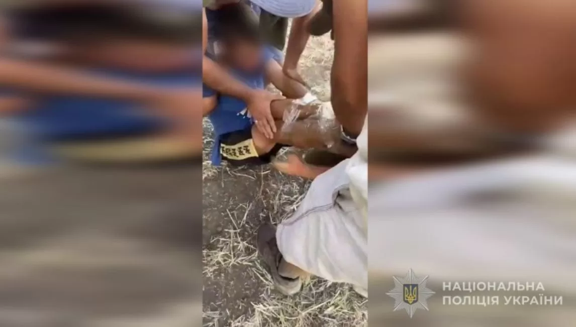 На Одещині група людей зв'язала підлітка / Нацполіція