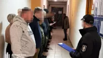 Учасники організованої злочинної групи в Чернігівській в/ч / Фото: ДБР