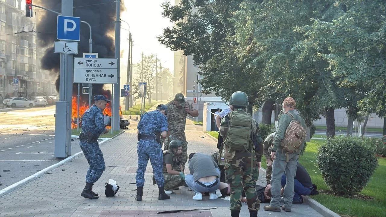 Место удара БпЛА в Белгороде / Фото: Вячеслав Гладков