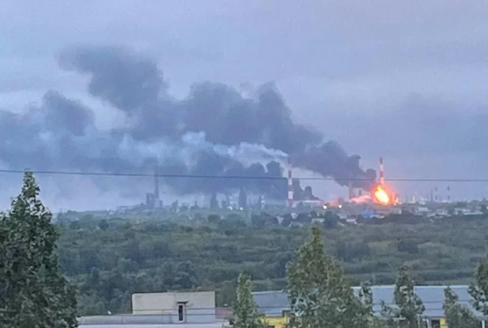 Пожежа на НПЗ в Сизрані / Фото: Exilenova+