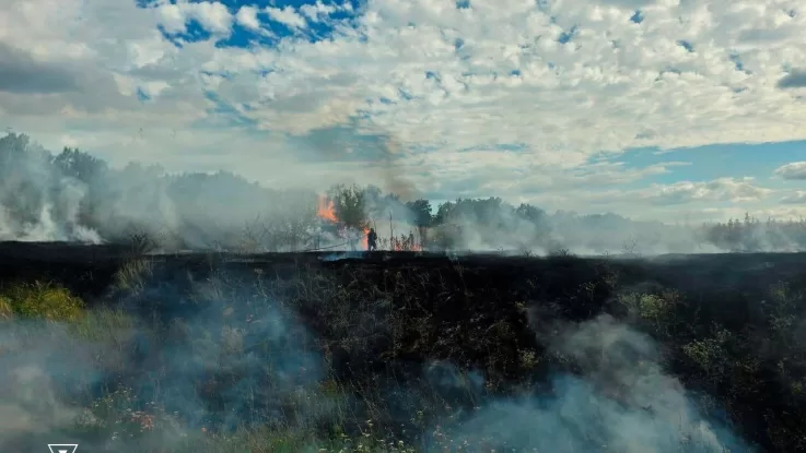 Рятувальники показали наслідки ракетного удару по Дніпропетровщині