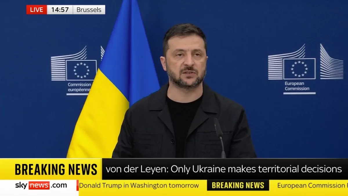 Володимир Зеленський під час пресконференції з президенткою Єврокомісії Урсулою фон дер Ляєн у Брюсселі / Скріншот відео