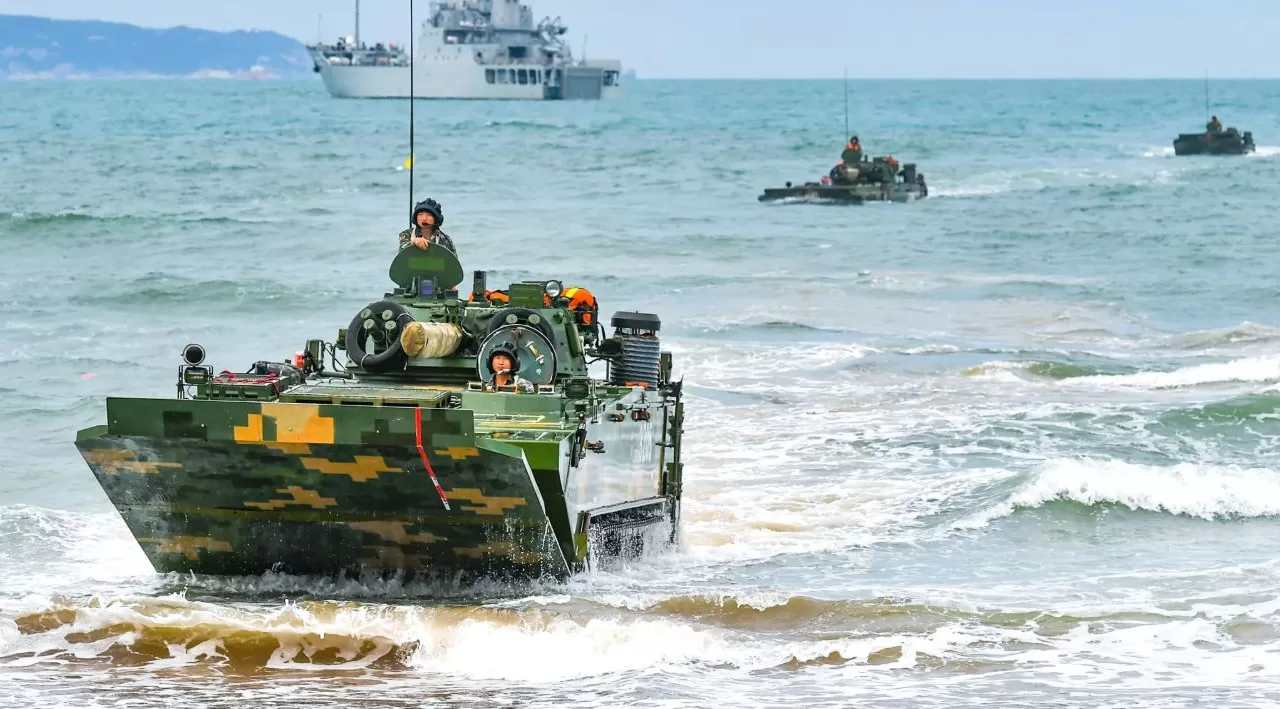 Training of army amphibious units of the Eastern Command / Photo: China81