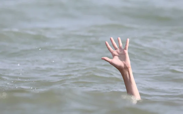 Жінка у воді / Фото ілюстративне: Depositphotos