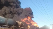 Палаючий російський потяг на Запоріжжі / Фото: t.me/ssternenko