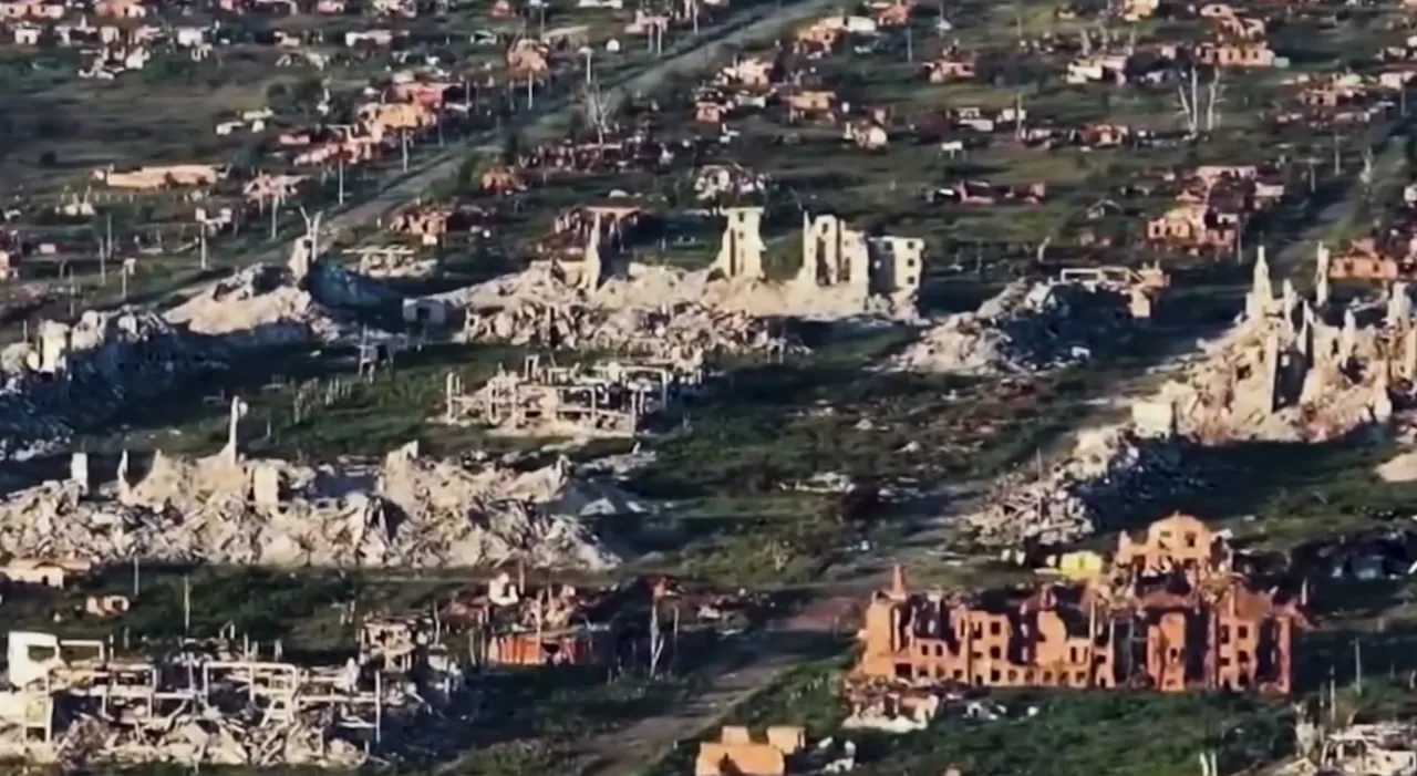 Руины в Волчанске / Скриншот