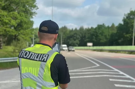 Вимірювання швидкості на дорозі / Фото ілюстративне: Патрульна поліція