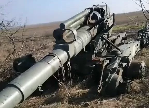Знищена російська гаубиця "Гіацинт-Б" / Фото: t.me/lost_warinua