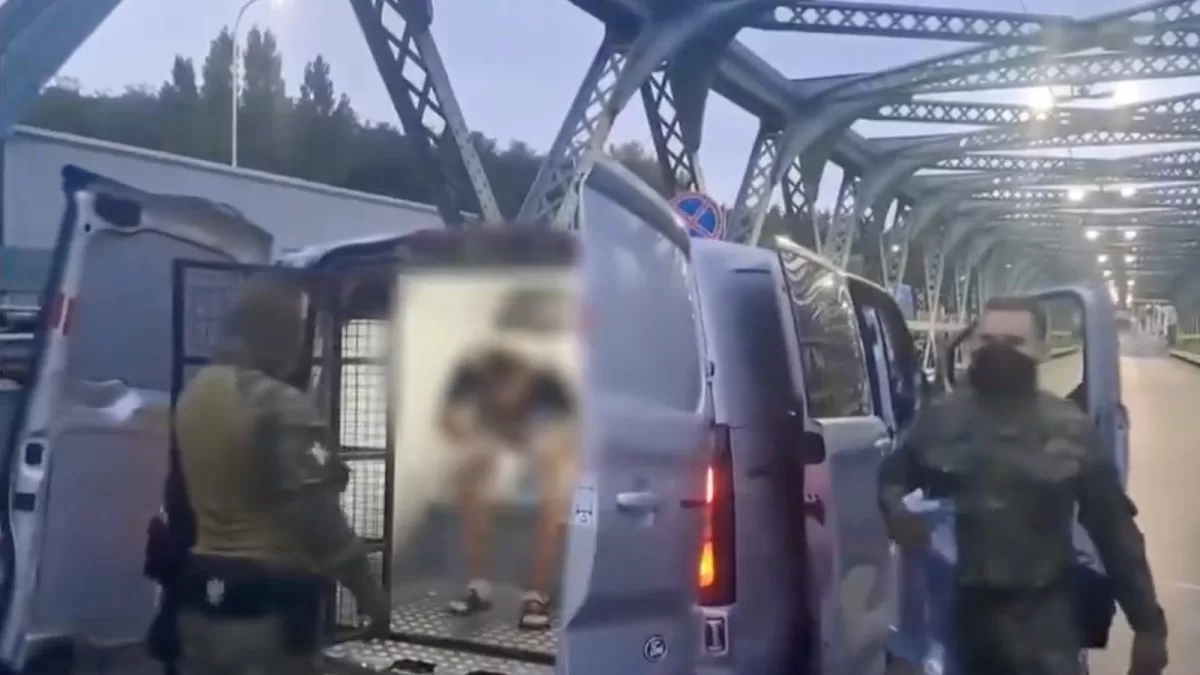 Українця, який погрожував підпалами, депортували з Польщі / Скріншот відео