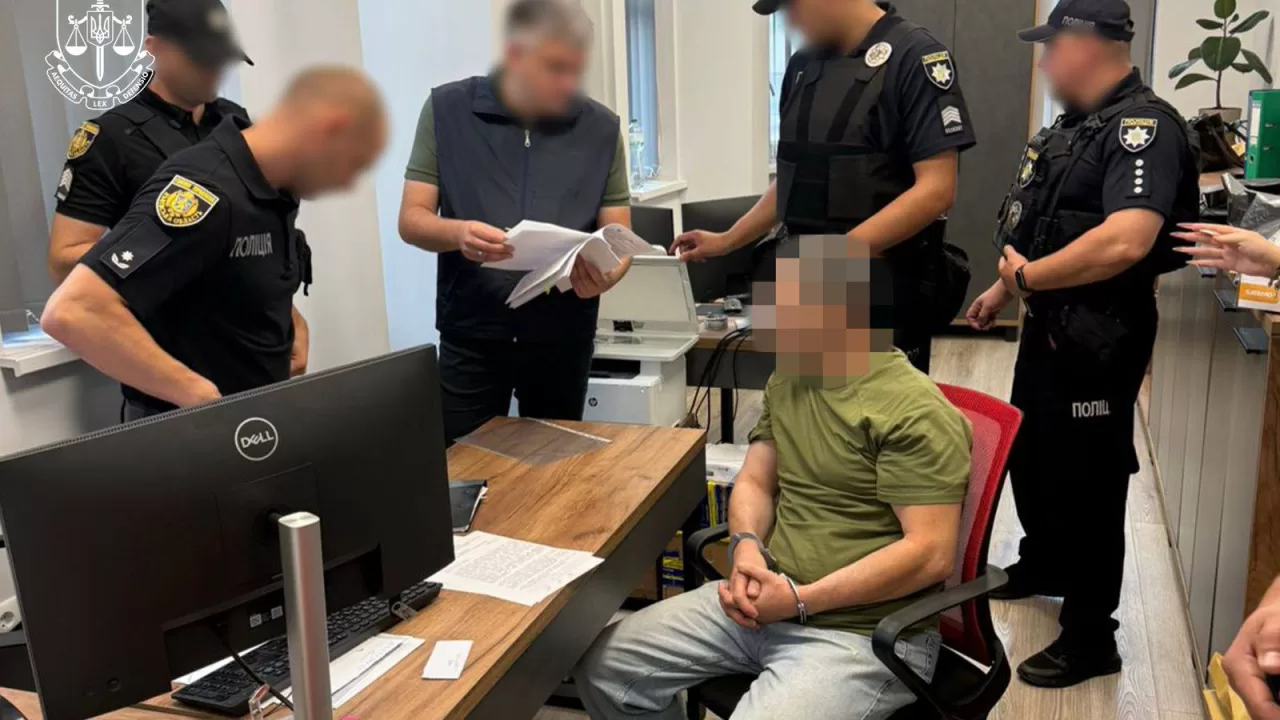 Керівник Львівської обласної прокуратури підписав підозру у справі про вбивство Парубія / Фото: Офіс генерального прокурора