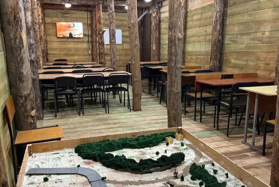 Подземная аудитория в 151 Учебном Центре / Фото: X/Роман Доник