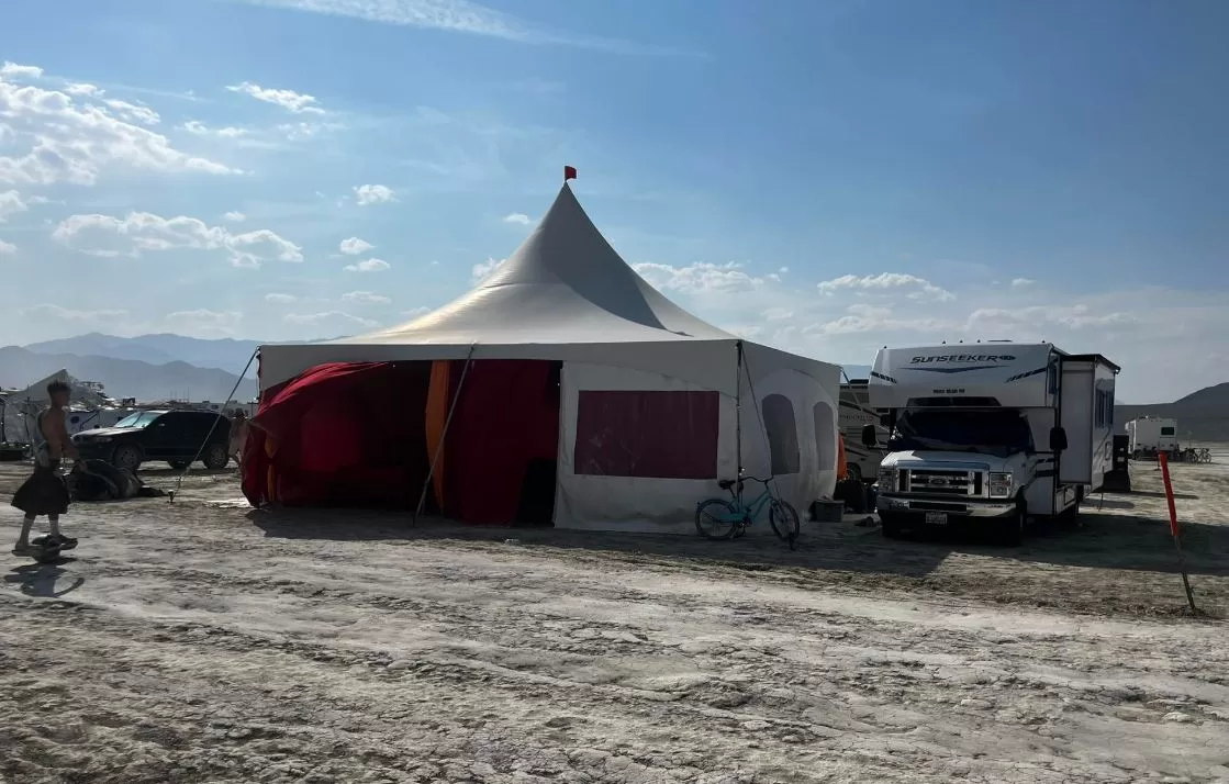 Намет в якому вбили росіянина / Фото: facebook/Chris Reigle