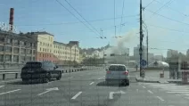 Дим від загоряння на фабриці Roshen у Києві / Фото з телеграм-каналу “Реальний Київ”