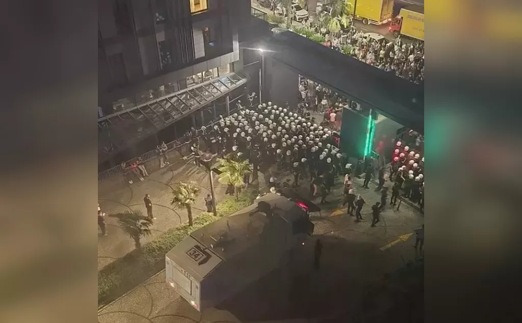 В Стамбуле произошли столкновения между протестующими и полицией / Фото: Haberler