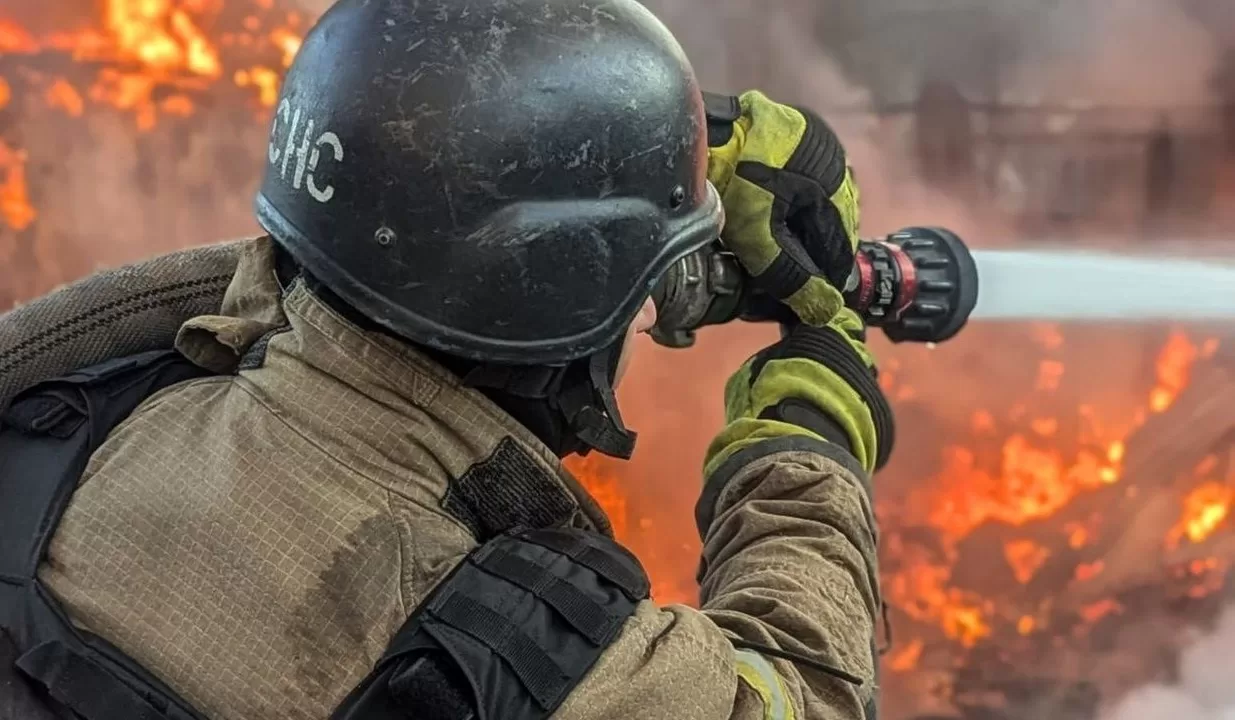 Спасатели на месте пожара / Фото иллюстративное: ГСЧС