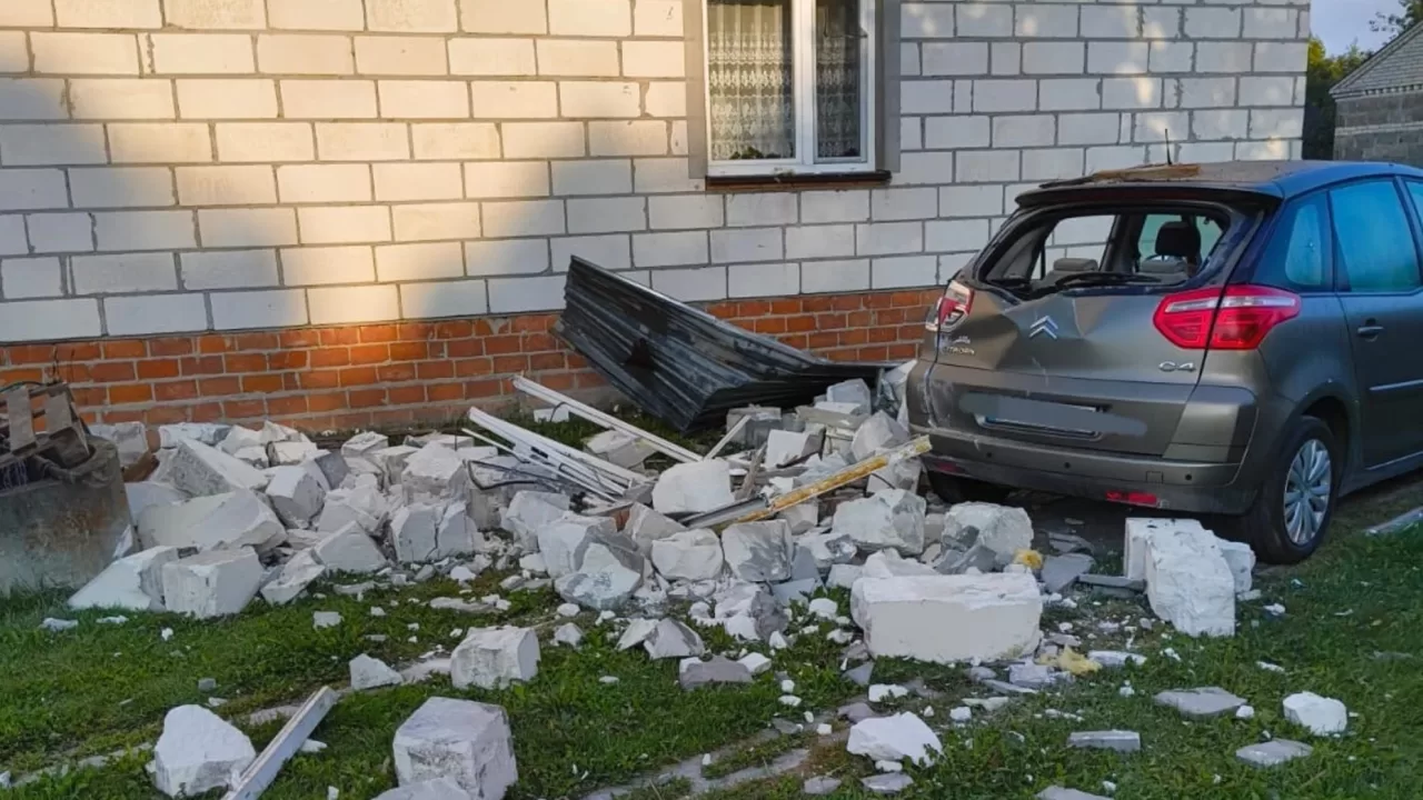 Місце падіння уламків російського дрона у Польщі / Фото: Polsat News