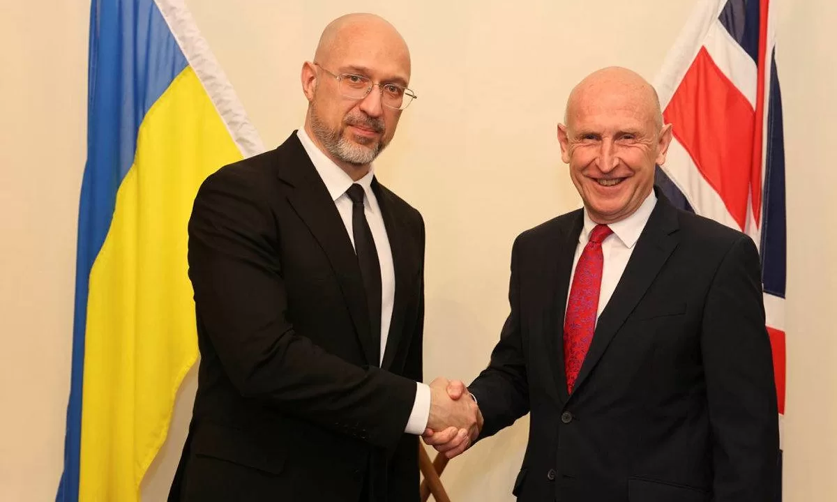 Denys Shmyhal and John Healey / Photo: t.me/Denys_Smyhal