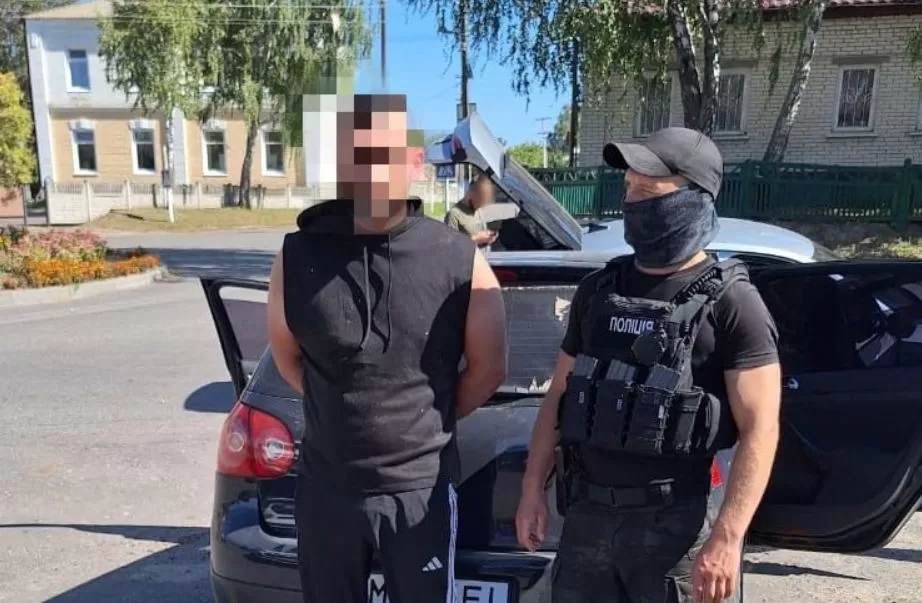 Чоловіка затримали за підозрою у замовленні вбивства колишньої дівчини / Фото: Сумська обласна прокуратура