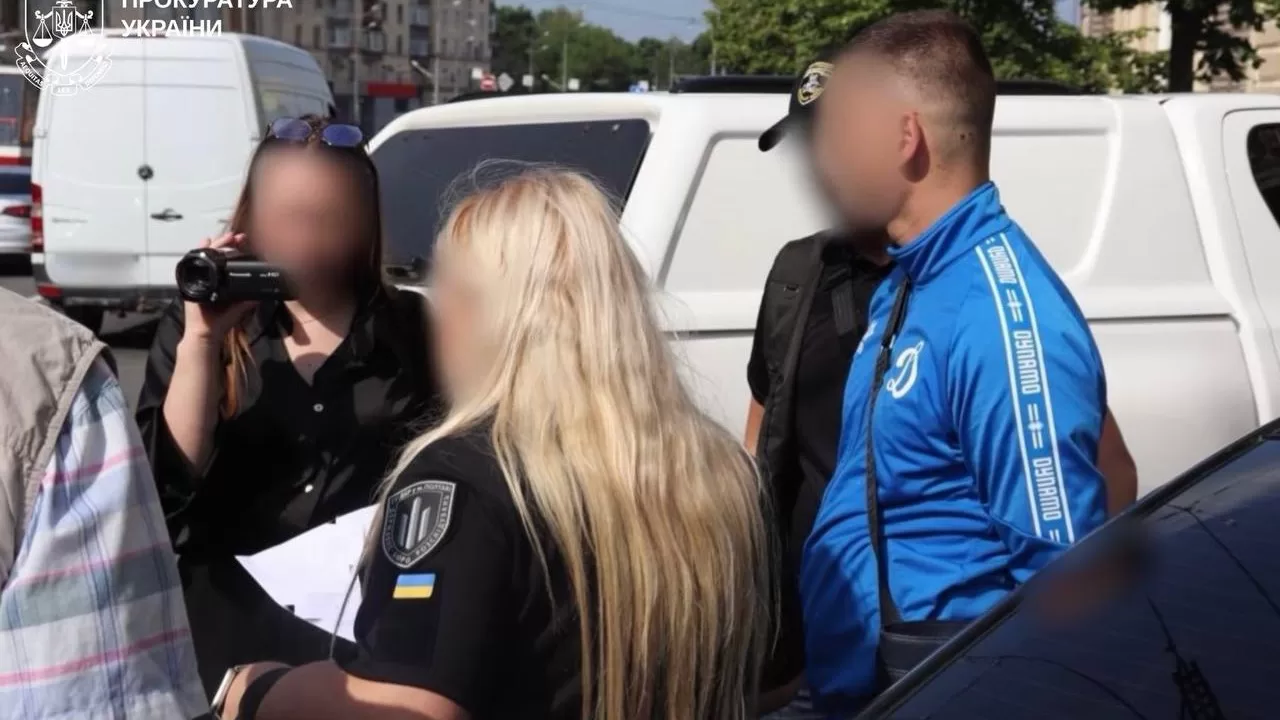 Наркотики, поддельная взятка и предательство: двое экс-полицейских из Харьковской области хотели уничтожить коллегу / Фото Харьковская областная прокуратура