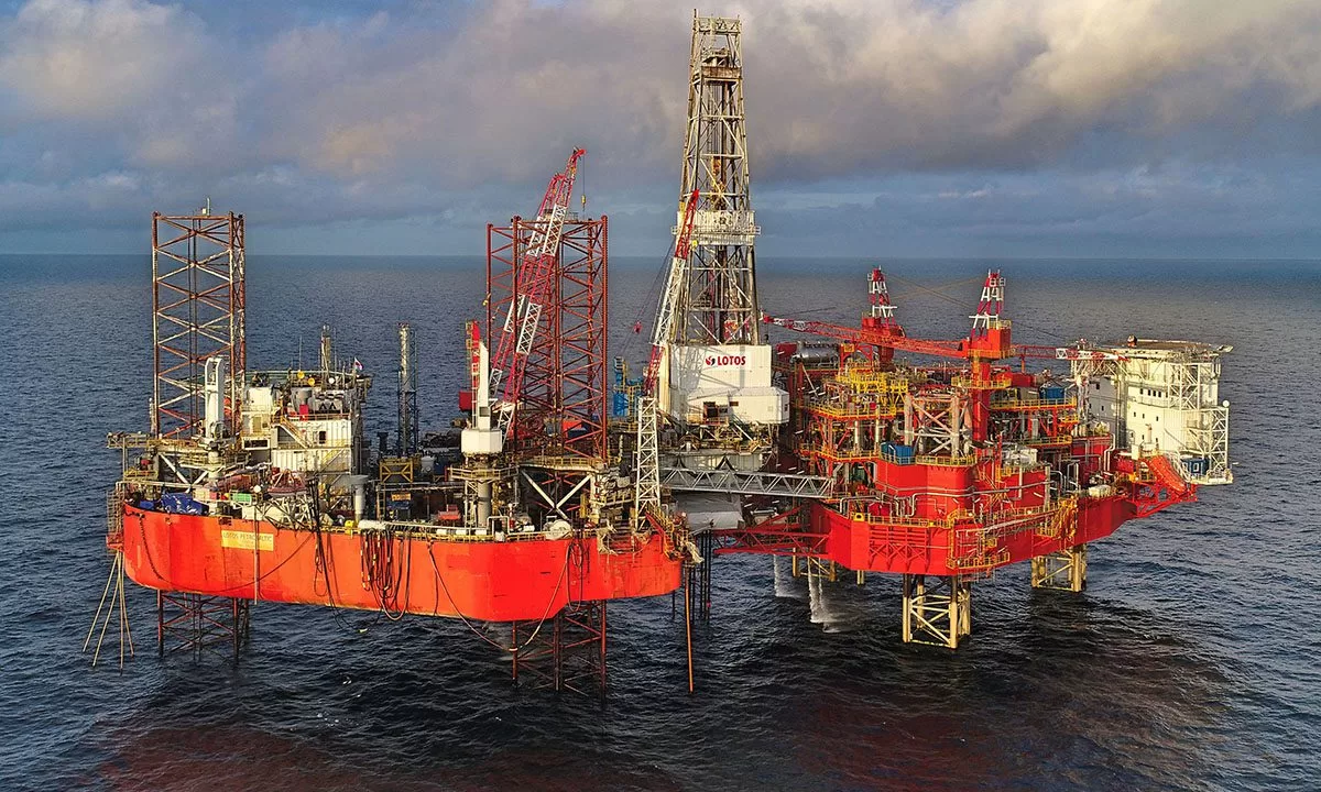 Буровая платформа Petrobaltic / Фото: polandatsea.com