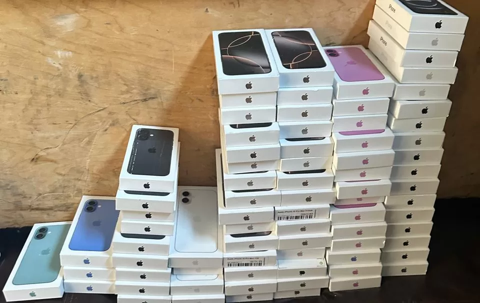 Партия контрабандных iPhone / Фото: Западное региональное управление Госпогранслужбы Украины-Западная граница