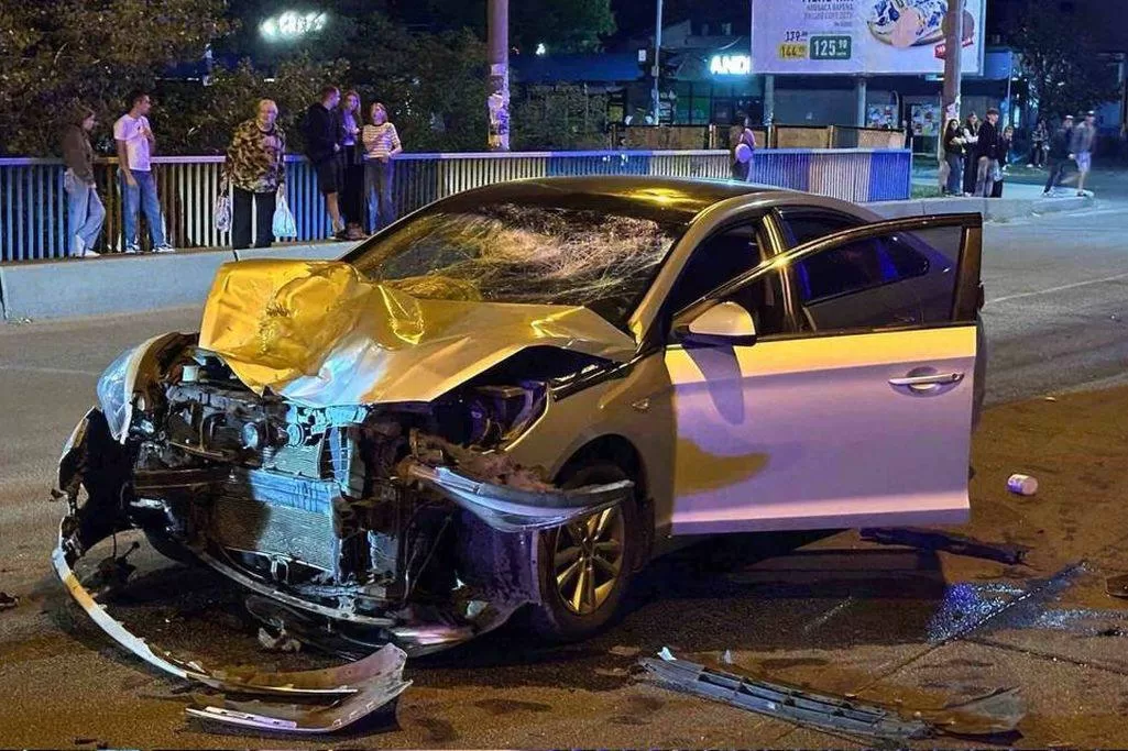 Автівка поліцейського / Фото: Телеканал МІС