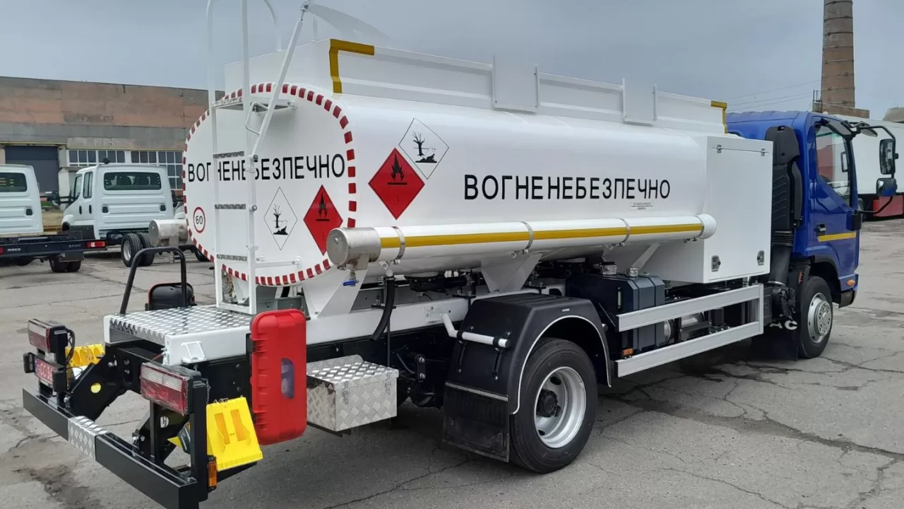 бензовоз купити