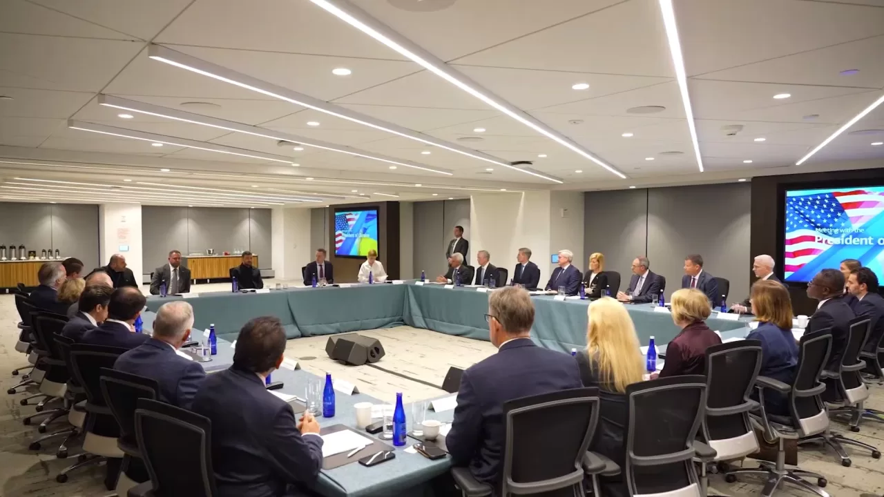 Владимир Зеленский на встрече с CEO ведущих компаний США / Скриншот из видео