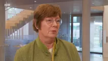 Министр внутренних дел земли Шлезвиг-Гольштейн Сабине Зюттерлин-Вак / Скриншот из видео