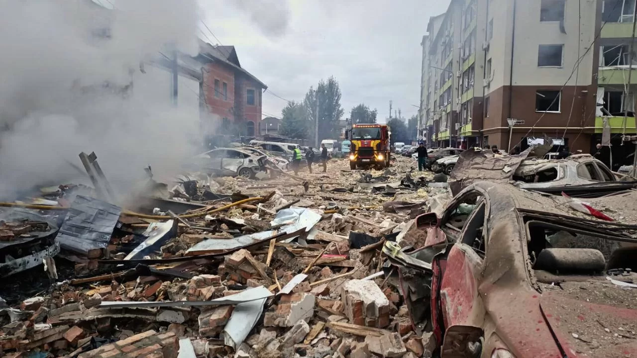 Consequences of the Russian attack in Kyivska Region / Photo: State Emergency Situations Service