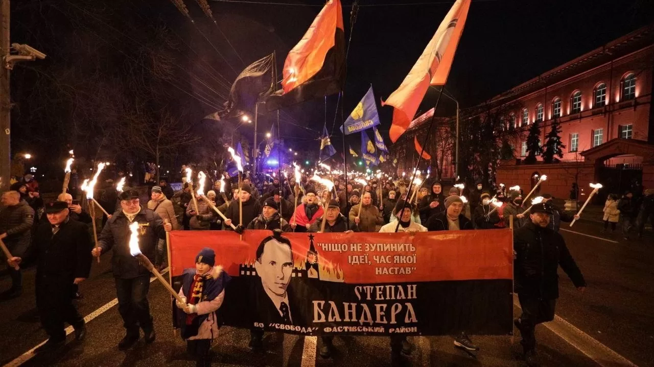 Марш на честь дня народження Бандери в Києві 1 січня 2022 року / Фото: Стас Козлюк/"Бабель"